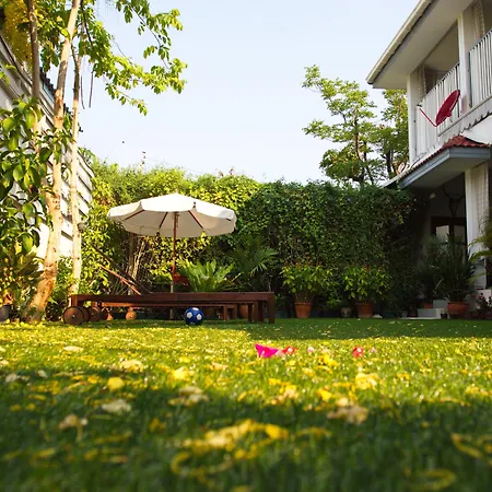 Barefeet Naturist Resort (Adults Only)
