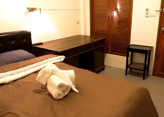 Pensión Barefeet Naturist (adults Only) Bangkok